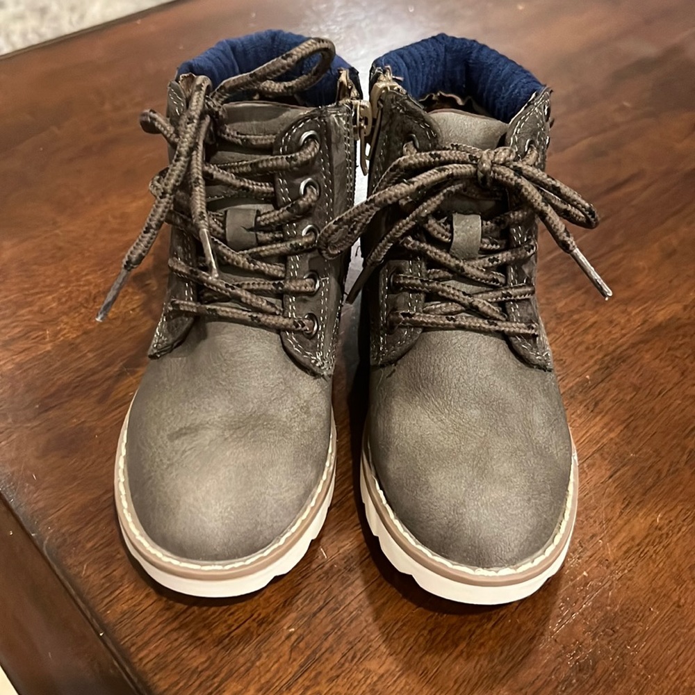 Steve Madden Toddler zip boot